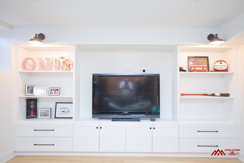 media unit contractor in Whitby